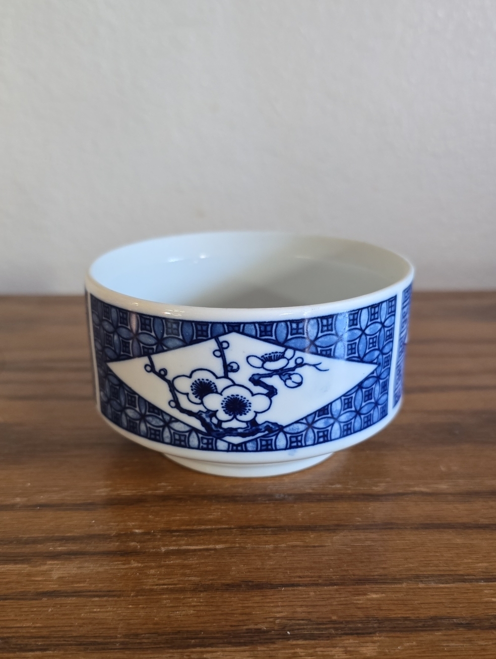 Japanese Floral Porcelain Bowl Tote 14